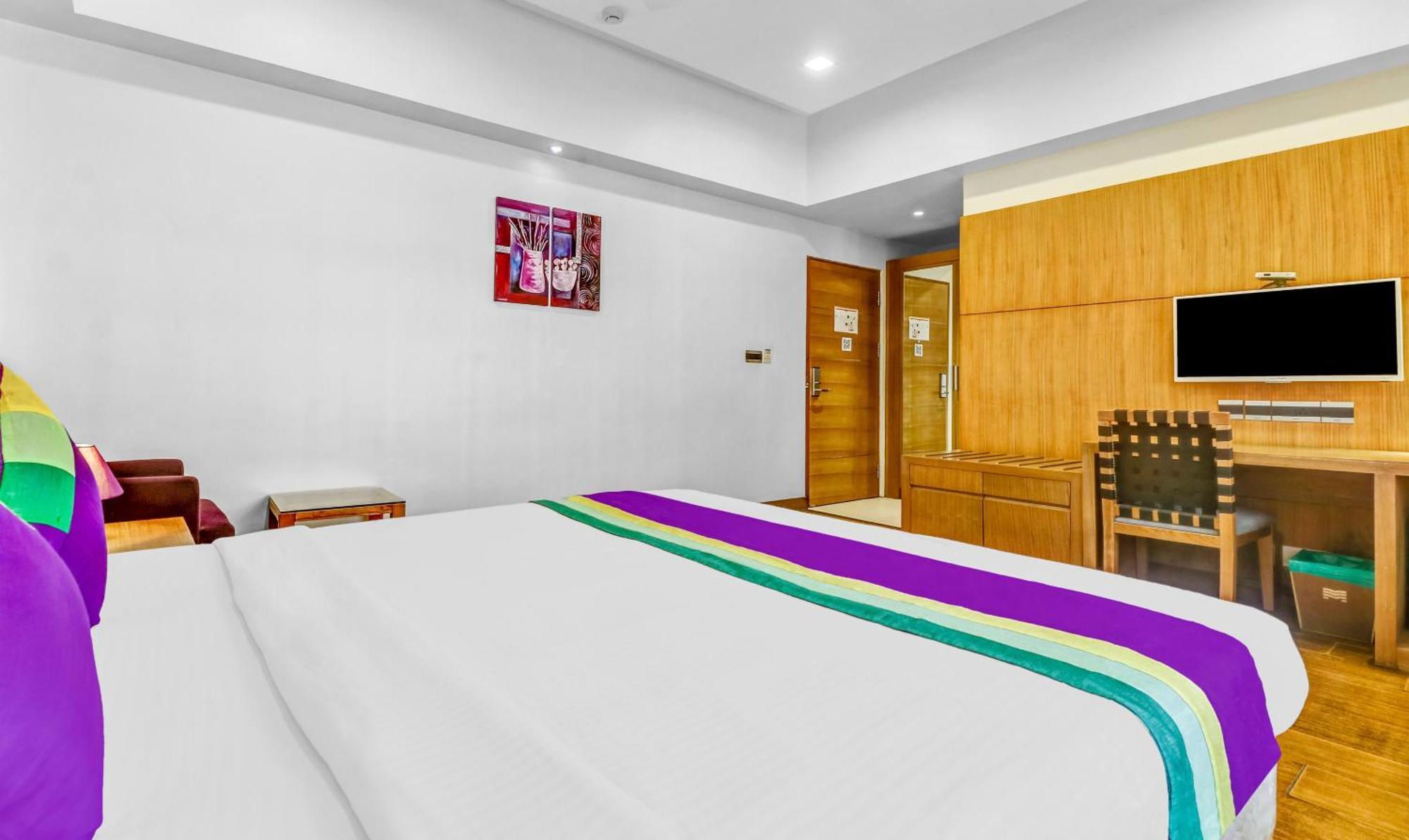 Medora Hotel Kóžikkót Exteriér fotografie